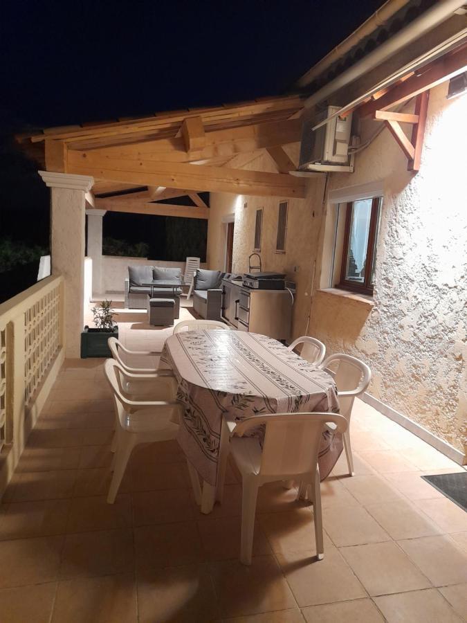 Le Mas Familial Carces Exterior photo